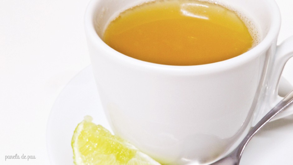 Chá indispensável de limão e mel